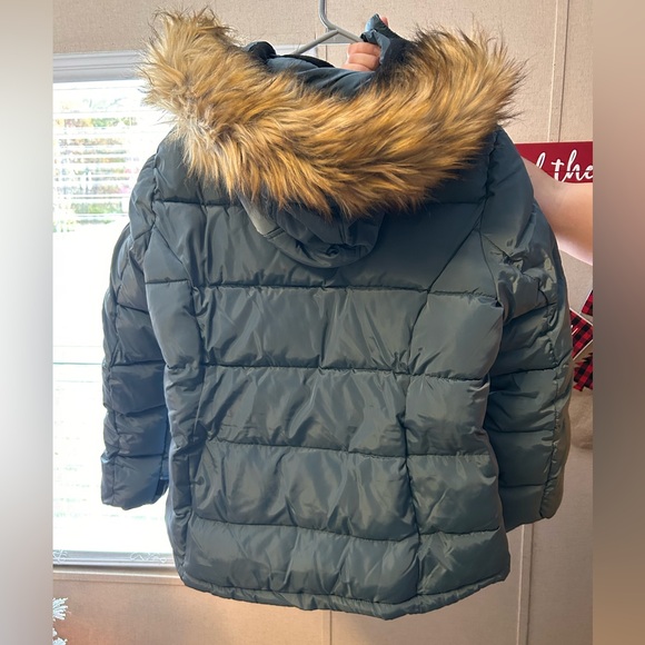 Canada  Teal Puffer Jacket with Fur Hood - Picture 6 of 8